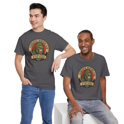 Sasquatch Hunters Club T-Shirt – Retro Bigfoot Emblem Badge Graphic Tee